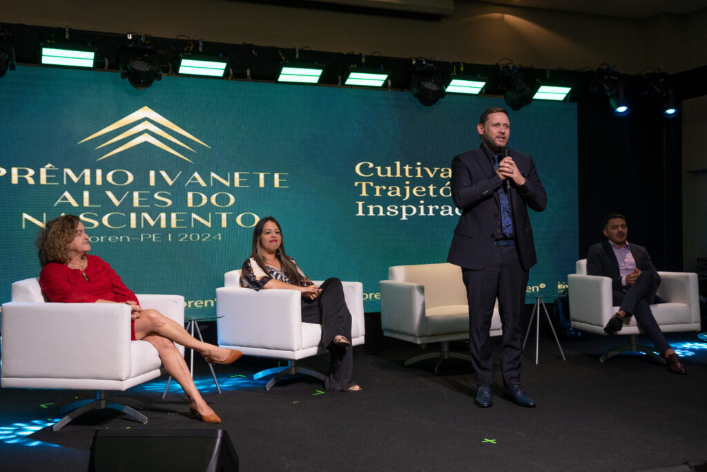 Palestra no Recife marca início do Mês da Enfermagem 2025 do Coren-PE. Programação vai percorrer 12 cidades ao todo.