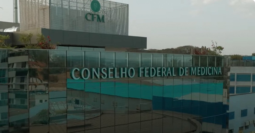 CFM se retrata e reconhece legitimidade da prescrição por enfermeiros