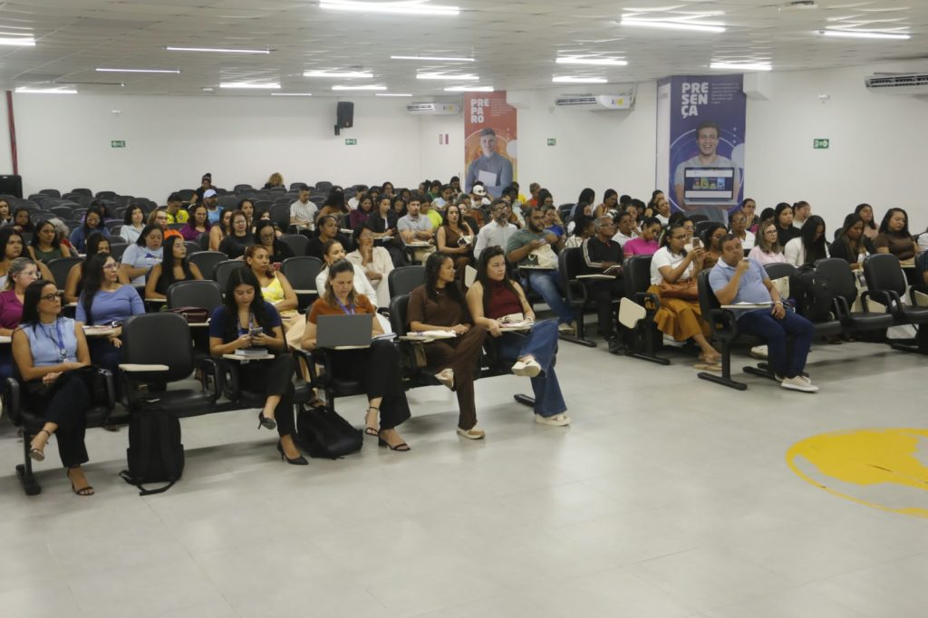 Coren-PE promoveu Jornada de atualização em cuidados críticos para enfermagem